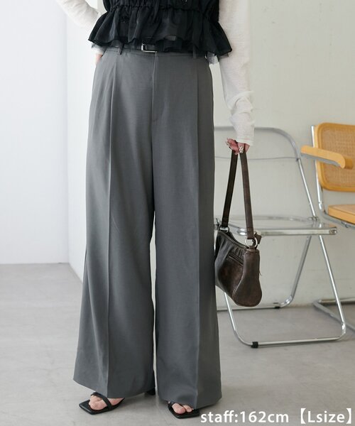 DISCOAT（ディスコート）の「とろみ2タックワイドパンツ《WEB限定カラーあり》（スラックス・レディース・ダークブラウン/ベージュ系その他/グレー/グレイッシュベージュ/ブラック/アイボリー/ネイビー・ML/MEDIUM/PS/TM/LARGE/SMALL）」の22枚目の写真