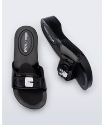 MELISSA PESCURA HEEL + SCHOLL AD