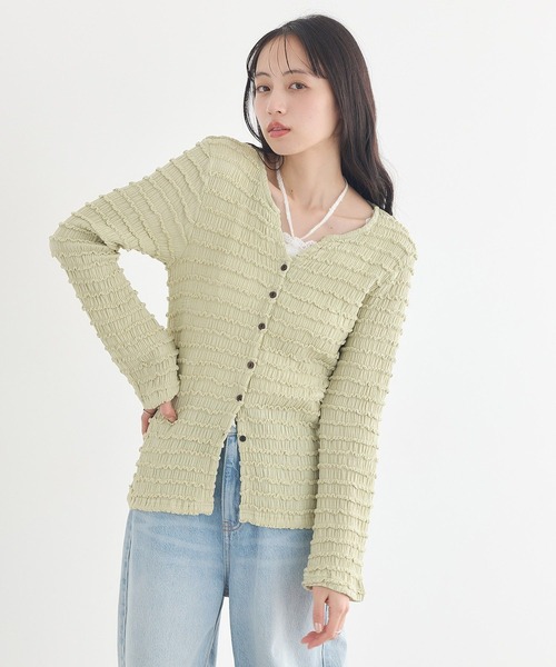 earth music&ecology(アースミュージックアンドエコロジー)の「【2026SS/先行予約】シャーリングカットカーディガン(カーディガン/ボレロ・レディース・ピンク/ブラック/アイボリー/ミント・FREE)」の10枚目の写真