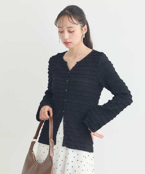 earth music&ecology(アースミュージックアンドエコロジー)の「【2026SS/先行予約】シャーリングカットカーディガン(カーディガン/ボレロ・レディース・ピンク/ブラック/アイボリー/ミント・FREE)」の21枚目の写真