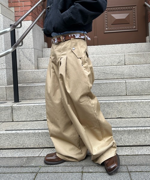 kutir（クティール）の「2TUCK BUGGY BALLOON CHINO PANTS／2タックバギーバルーンチノパン（チノパンツ・メンズ・ベージュ/ブラック・MEDIUM/SMALL/LARGE）」の17枚目の写真