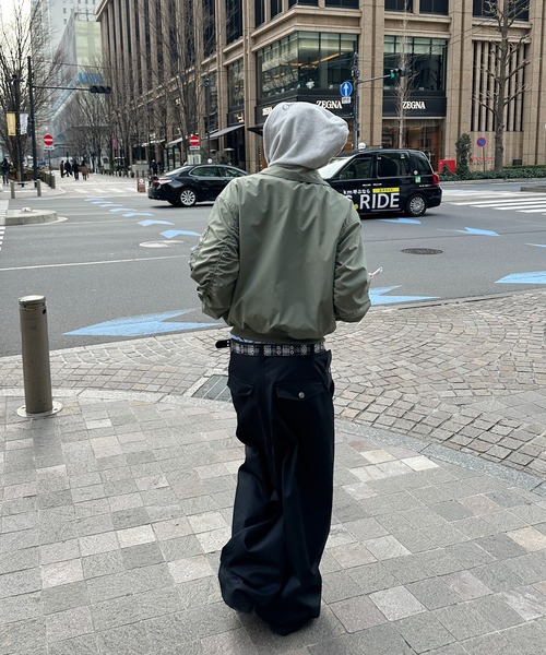 kutir（クティール）の「2TUCK BUGGY BALLOON CHINO PANTS／2タックバギーバルーンチノパン（チノパンツ・メンズ・ベージュ/ブラック・MEDIUM/SMALL/LARGE）」の10枚目の写真