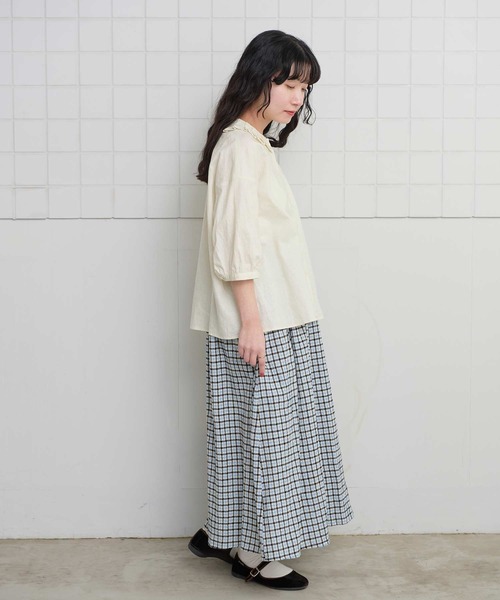 l'atelier du savon（アトリエドサボン）の「ちぢみギンガム　くしゅくしゅスカート（スカート・レディース・ブラック/レッド・FREE）」の8枚目の写真