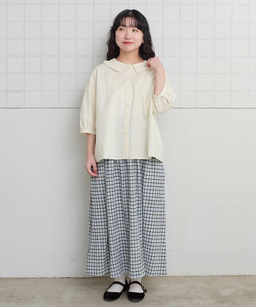 l'atelier du savon（アトリエドサボン）の「ちぢみギンガム　くしゅくしゅスカート（スカート・レディース・ブラック/レッド・FREE）」の4枚目の写真