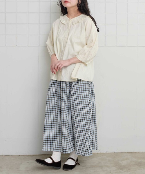 l'atelier du savon（アトリエドサボン）の「ちぢみギンガム　くしゅくしゅスカート（スカート・レディース・ブラック/レッド・FREE）」の3枚目の写真