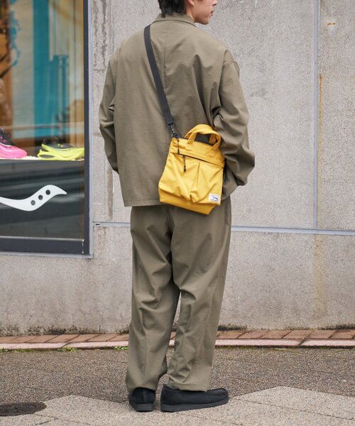 PENNEYS（ぺニーズ）の「【FOX】ミニヘルメットバッグ（ショルダーバッグ・メンズ・イエロー/カーキ/ブラック・ONE SIZE）」の19枚目の写真