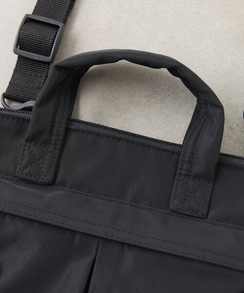 PENNEYS（ぺニーズ）の「【FOX】ミニヘルメットバッグ（ショルダーバッグ・メンズ・イエロー/カーキ/ブラック・ONE SIZE）」の5枚目の写真