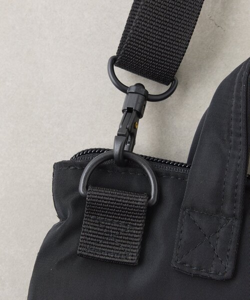 PENNEYS（ぺニーズ）の「【FOX】ミニヘルメットバッグ（ショルダーバッグ・メンズ・イエロー/カーキ/ブラック・ONE SIZE）」の4枚目の写真