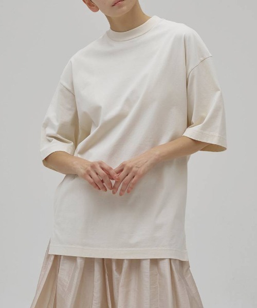 TODAYFUL(トゥデイフル)の「TODAYFUL Boyfriend Halfsleeve T-shirt ボーイフレンドハーフスリーブTシャツ/12610624(Tシャツ/カットソー・レディース・スミクロ/キナリ・ONE SIZE)」の2枚目の写真