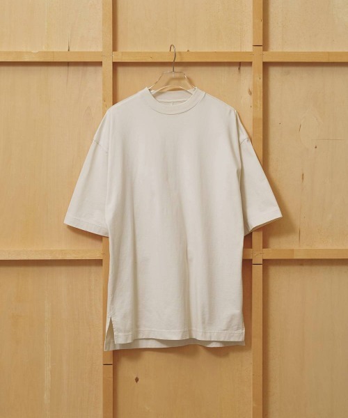 TODAYFUL(トゥデイフル)の「TODAYFUL Boyfriend Halfsleeve T-shirt ボーイフレンドハーフスリーブTシャツ/12610624(Tシャツ/カットソー・レディース・スミクロ/キナリ・ONE SIZE)」の13枚目の写真
