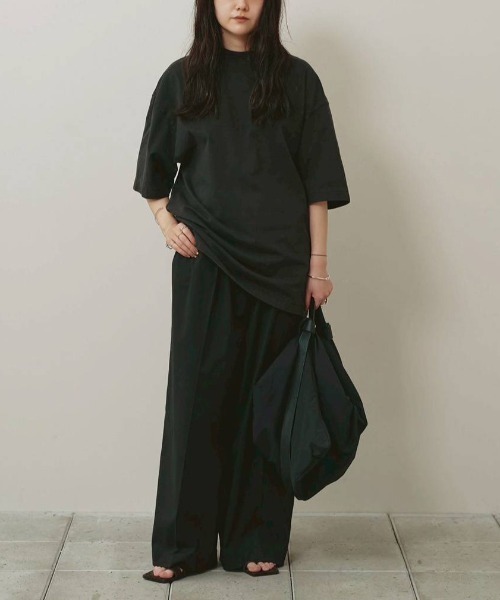 TODAYFUL(トゥデイフル)の「TODAYFUL Boyfriend Halfsleeve T-shirt ボーイフレンドハーフスリーブTシャツ/12610624(Tシャツ/カットソー・レディース・スミクロ/キナリ・ONE SIZE)」の17枚目の写真
