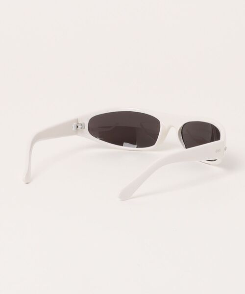 Revo.(レボ)の「CLASSIC CAT'S EYE SUNGLASSES / キャッツアイ サングラス(サングラス・メンズ・ブラック/ホワイト・FREE)」の4枚目の写真