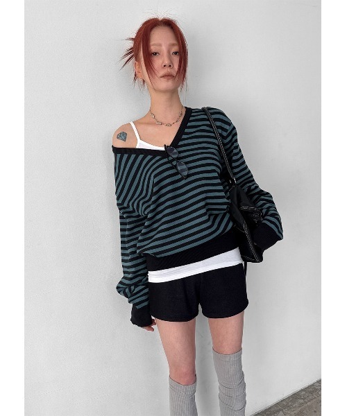 BLACKUP（ブラックアップ）の「[MADE] リブニーストライプルーズフィットVネックニット（ニット/セーター・レディース・グレー/ブルーグリーン/パープル・FREE）」の4枚目の写真