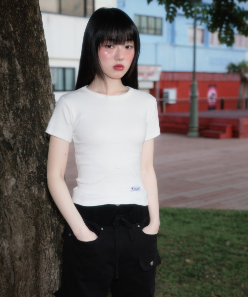 ROSEFRANTZ（ロゼフランツ）の「Essential Rose Label T-Shirt [Ivory]（Tシャツ/カットソー・レディース・アイボリー・OS）」の2枚目の写真