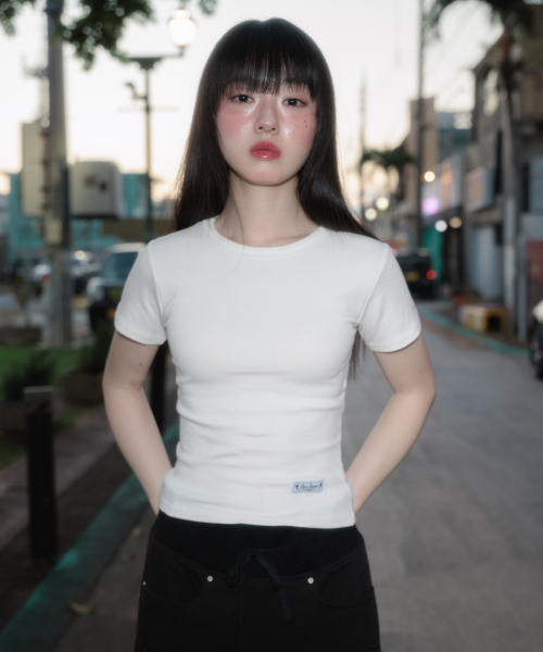 ROSEFRANTZ（ロゼフランツ）の「Essential Rose Label T-Shirt [Ivory]（Tシャツ/カットソー・レディース・アイボリー・OS）」の5枚目の写真