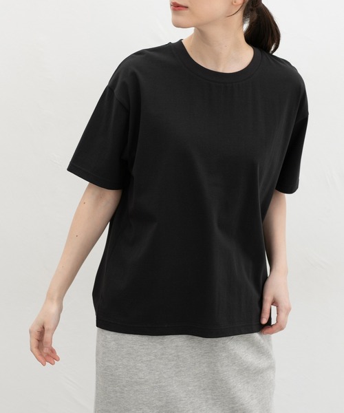 Honeys(ハニーズ)の「【ハニさら・接触冷感・UVカット・遮熱】きれいめTシャツ(Tシャツ/カットソー・レディース・ピンク/オフホワイト/イエロー/ブラック/グリーン/ベージュ/スミクロ/ブルー/ボルドー・LL/L/3L/M/SS/S)」の16枚目の写真