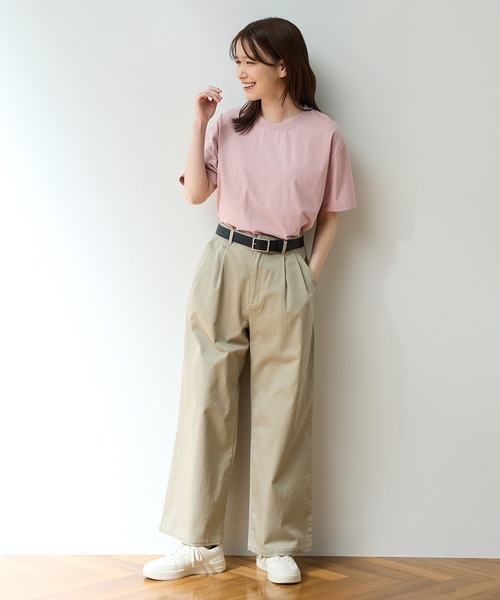 Honeys(ハニーズ)の「【ハニさら・接触冷感・UVカット・遮熱】きれいめTシャツ(Tシャツ/カットソー・レディース・ピンク/オフホワイト/イエロー/ブラック/グリーン/ベージュ/スミクロ/ブルー/ボルドー・LL/L/3L/M/SS/S)」の17枚目の写真