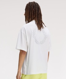 Back Print Laurel Wreath T-Shirt/バックプリントローレルリースTシャツ