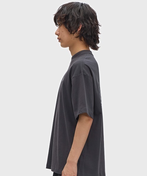 FRED PERRY(フレッドペリー)の「Back Print Laurel Wreath T-Shirt/バックプリントローレルリースTシャツ(Tシャツ/カットソー・メンズ・グレー/ホワイト・S/L/M)」の16枚目の写真