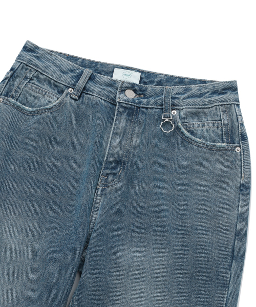 COVERNAT WOMAN(カバーナットウーマン)の「ウィメンズセミブーツカットデニムパンツブルー(デニムパンツ・レディース・その他・WS/WM)」の3枚目の写真
