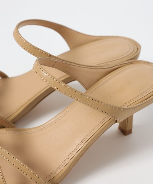 BARNYARDSTORM（バンヤードストーム）の「BARNYARDSTORM / クロスストラップミュール（サンダル・レディース・ブラック/ベージュ・38/36/37）」の6枚目の写真