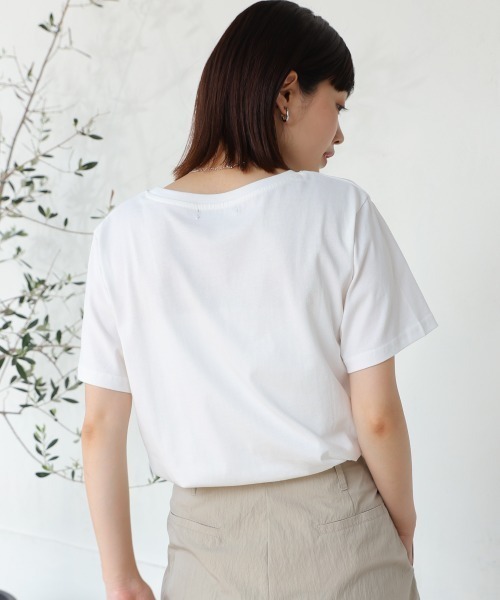 Bou Jeloud(ブージュルード)の「フォトフラワーTシャツ(Tシャツ/カットソー・レディース・チャコールグレー/オフホワイト・MEDIUM)」の10枚目の写真