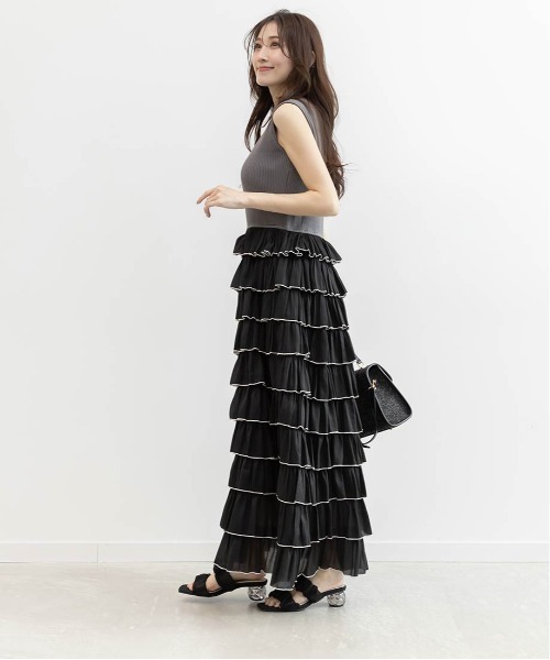 RANDA(ランダ)の「ティアードフリルドッキングワンピース(ワンピース・レディース・ブラック・FT/FREE)」の11枚目の写真