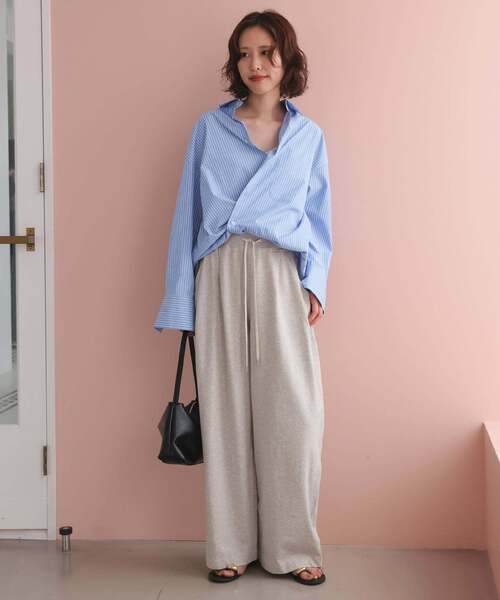 SLOBE IENA(スローブイエナ)の「《UVカット》ポプリン2WAYシャツ(シャツ/ブラウス・レディース・ネイビー/アイボリー/サックスブルー・FREE)」の13枚目の写真