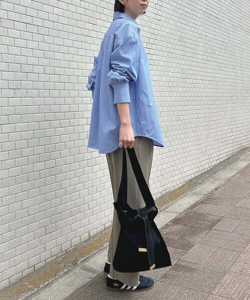 SLOBE IENA(スローブイエナ)の「《UVカット》ポプリン2WAYシャツ(シャツ/ブラウス・レディース・ネイビー/アイボリー/サックスブルー・FREE)」の20枚目の写真
