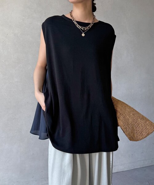 DouDou(ドゥドゥ)の「【WEB限定】前後2WAYフレアトップス(Tシャツ/カットソー・レディース・ブラック/オフホワイト/チャコールグレー・FREE)」の3枚目の写真