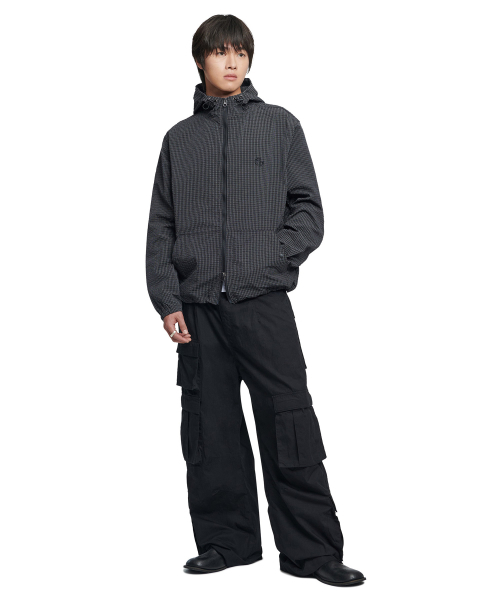 NOMANUAL(NOMANUAL)の「HOODED CHECK WIND JACKET - BLACK(ナイロンジャケット・レディース・その他・MEDIUM/LARGE/SMALL)」の3枚目の写真