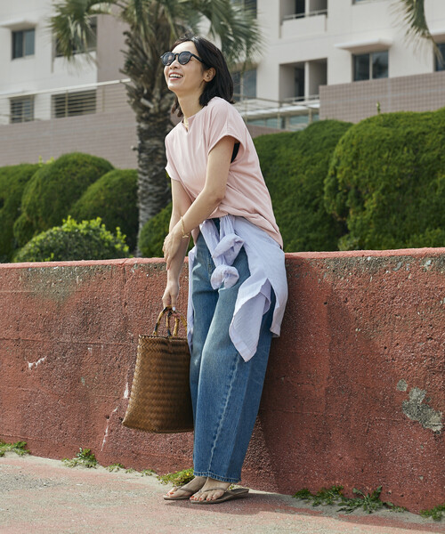 FREAK'S STORE(フリークスストア)の「<接触冷感/UV> AIRDRY HIGHCOOL キーネックTシャツ(Tシャツ/カットソー・レディース・ピンク/ブルー/オフホワイト/モカ/ブラック・フリ-)」の7枚目の写真