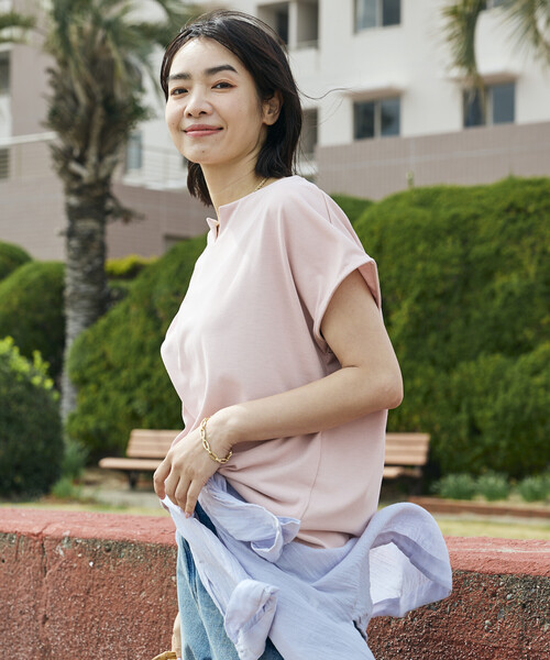 FREAK'S STORE(フリークスストア)の「<接触冷感/UV> AIRDRY HIGHCOOL キーネックTシャツ(Tシャツ/カットソー・レディース・ピンク/ブルー/オフホワイト/モカ/ブラック・フリ-)」の20枚目の写真