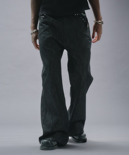 ANDER HUNK(アンダーハンク)の「Studs Design Rigid Flare Denim / スタッズデザインリジットフレアデニム(デニムパンツ・メンズ・インディゴブルー/ブラック/ブラック系その他・MEDIUM/LARGE/SMALL)」の9枚目の写真