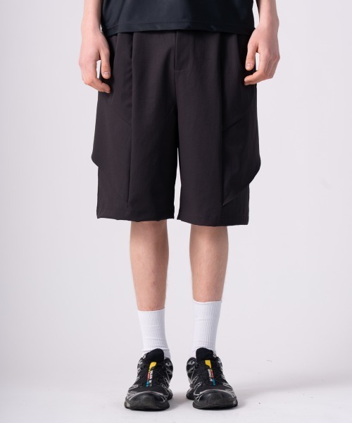 rehacer(レアセル)の「rehacer : Tactical Wave Shorts / タクティカル ウエーブ ショーツ(その他パンツ・メンズ・グレイッシュベージュ/スミクロ・SMALL/MEDIUM/LARGE)」の3枚目の写真