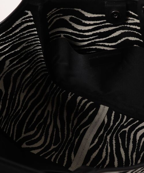 Scrap Book（スクラップブック）の「【MARCO MASI】ゼブラトート（トートバッグ・レディース・ホワイト系その他・FREE）」の4枚目の写真