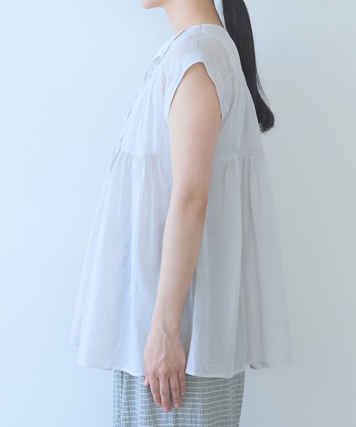 yuni(ユニ )の「100/1C Cu cap sleeves gather blouse(シャツ/ブラウス・レディース・グレー/ブラック・FREE)」の8枚目の写真