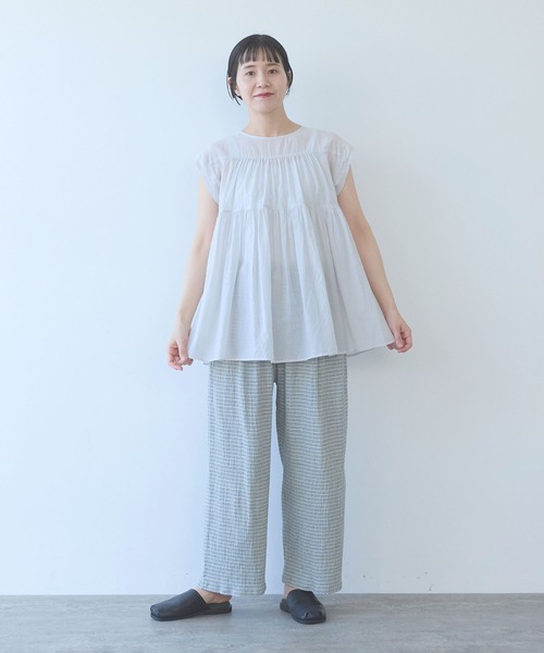 yuni(ユニ )の「100/1C Cu cap sleeves gather blouse(シャツ/ブラウス・レディース・グレー/ブラック・FREE)」の17枚目の写真