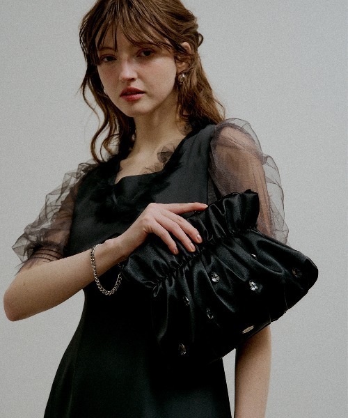 LE'RURE（リルアー）の「Larm bijou satin bag（ハンドバッグ・レディース・グレー/ブラック・FREE）」の8枚目の写真