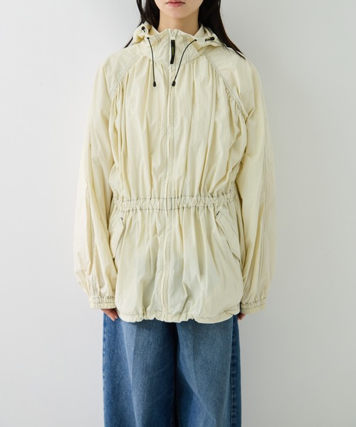 TODAYFUL（トゥデイフル）の「[TODAYFUL/トゥデイフル]Nylon Gather Blouson（ブルゾン・レディース・グレー/オフホワイト・36/38）」の8枚目の写真