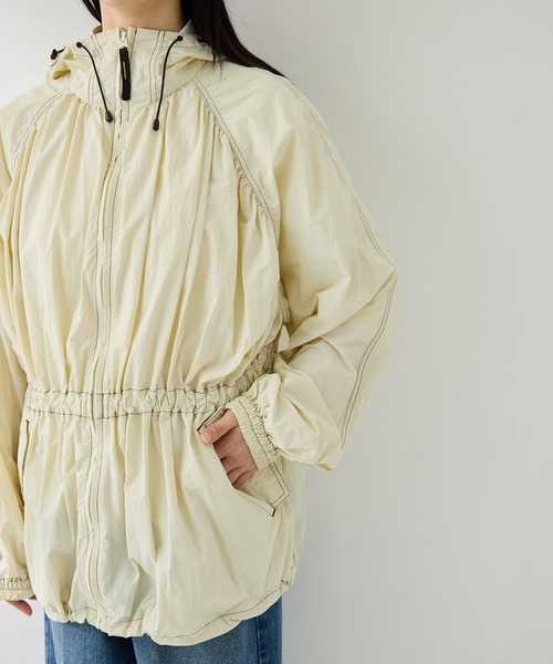 TODAYFUL（トゥデイフル）の「[TODAYFUL/トゥデイフル]Nylon Gather Blouson（ブルゾン・レディース・グレー/オフホワイト・36/38）」の15枚目の写真