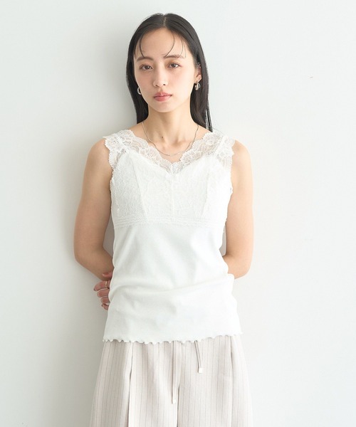 earth music&ecology(アースミュージックアンドエコロジー)の「前後2WAYレースタンクトップ(タンクトップ・レディース・ブラック/アイボリー・FREE)」の16枚目の写真