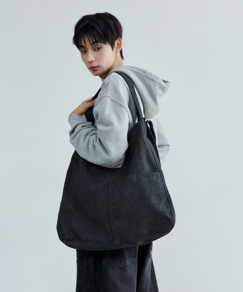 MAISON MINED(メゾンミネド)の「DOUBLE STRAP SHOULDER BAG(ショルダーバッグ・メンズ・その他・FREE)」の14枚目の写真