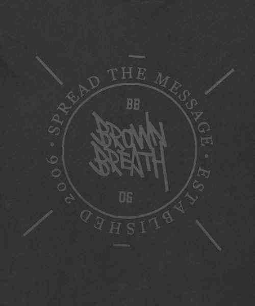 BROWNBREATH（ブラウンブレス）の「STAMP TAG PIGMENT TEE - CHARCOAL（Tシャツ/カットソー・レディース・その他・SMALL/MEDIUM/LARGE/X-LARGE）」の2枚目の写真
