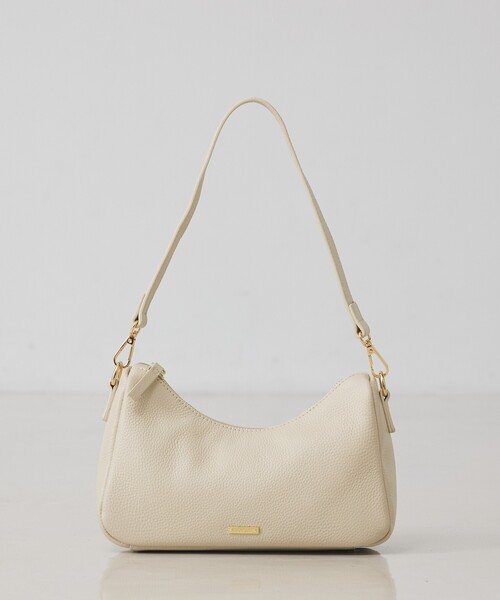 soeur(スール)の「●SOEUR/2WAYレザーハーフムーンショルダー/500mlペットボトル収納可(ショルダーバッグ・レディース・ブラック/アイボリー/シルバー・フリー)」の9枚目の写真