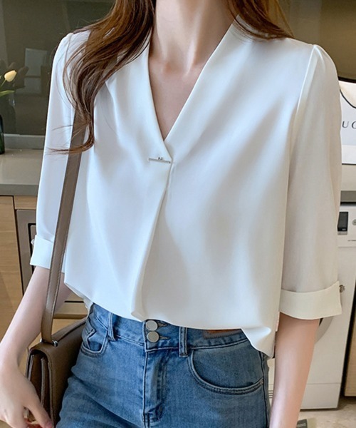 ONEP STAR(ワンピスター)の「Vネック七分袖シンプルブラウス(シャツ/ブラウス・レディース・ホワイト/スカイブルー・MEDIUM/LARGE/X-LARGE)」の11枚目の写真