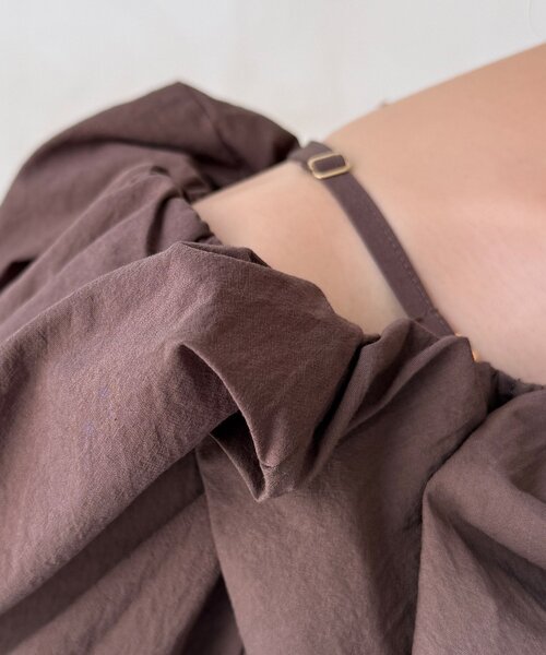 DouDou(ドゥドゥ)の「【WEB限定】2WAYオフショルブラウス(シャツ/ブラウス・レディース・オフホワイト/ブラウン・FREE)」の10枚目の写真