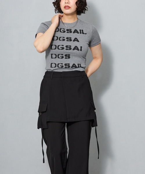 aremoi(アレモイ)の「ロゴグラフィック コンパクトTシャツ(Tシャツ/カットソー・レディース・グレー・SMALL/MEDIUM/LARGE)」の15枚目の写真