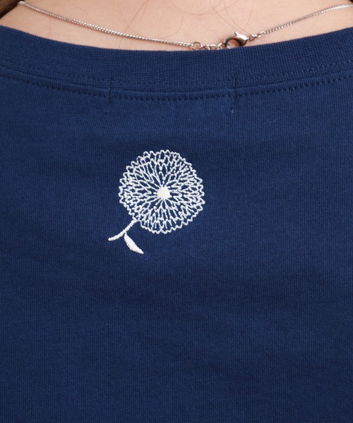 BARNDOOR(バーンドア)の「20/-天竺 お花 刺繍T 26SS 半袖(Tシャツ/カットソー・レディース・ネイビー系2/ブラック系1/ネイビー系1/ホワイト系2/ホワイト系1/ブラック系2・FREE)」の21枚目の写真