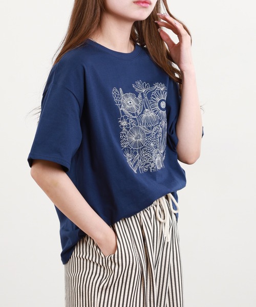 BARNDOOR(バーンドア)の「20/-天竺 お花 刺繍T 26SS 半袖(Tシャツ/カットソー・レディース・ネイビー系2/ブラック系1/ネイビー系1/ホワイト系2/ホワイト系1/ブラック系2・FREE)」の20枚目の写真